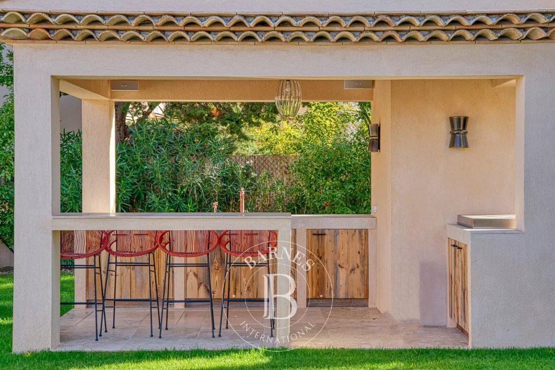 Villa in Saint-Tropez, Provence-Alpes-Côte d'Azur, France 5 - 12411941