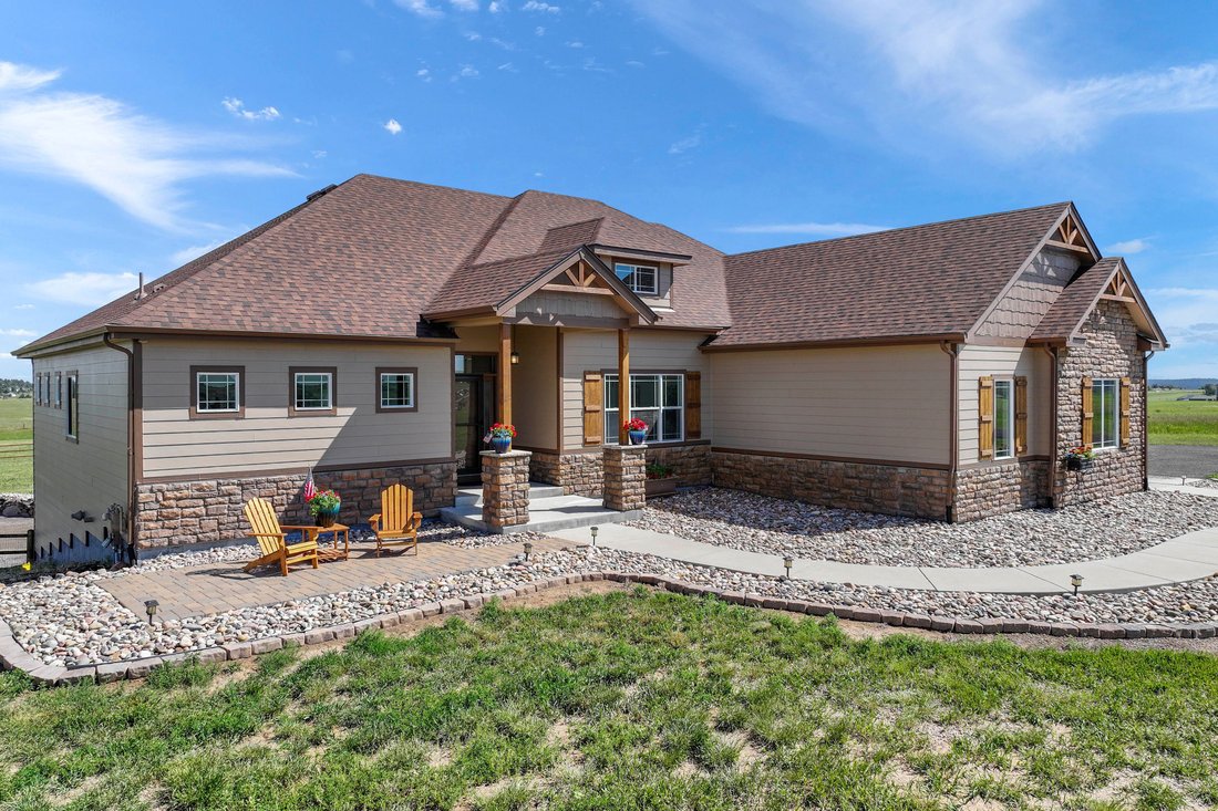 1205 Legacy Trail, Elizabeth, Co 80107 In Elizabeth, Colorado, United