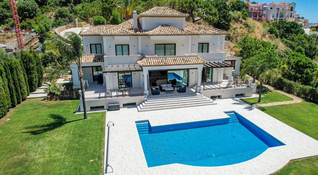 Villa in Benahavis, Andalusia, Spain 3 - 13102778