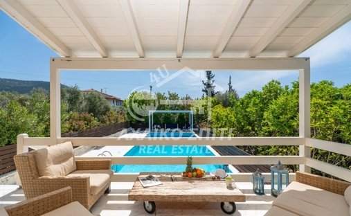 Villa in Koinotita Gluphadas, Tolofona, Greece 1