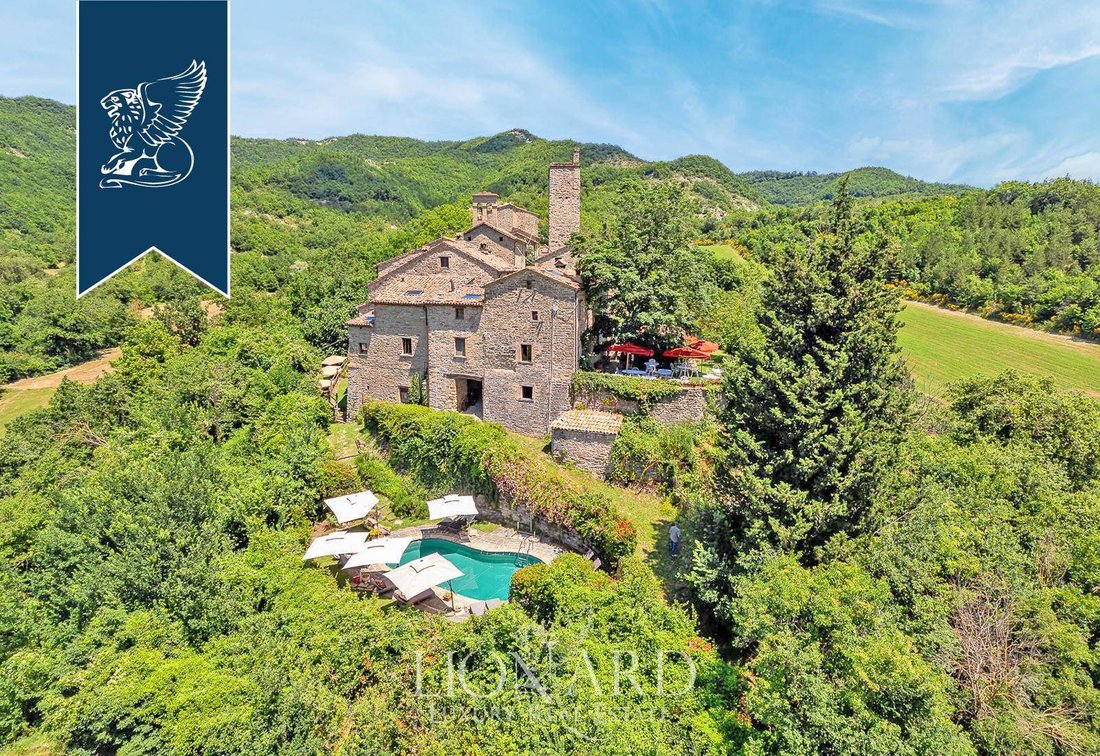 Dante’s Exile: A Medieval Castle Where Poetry Meets Eternity