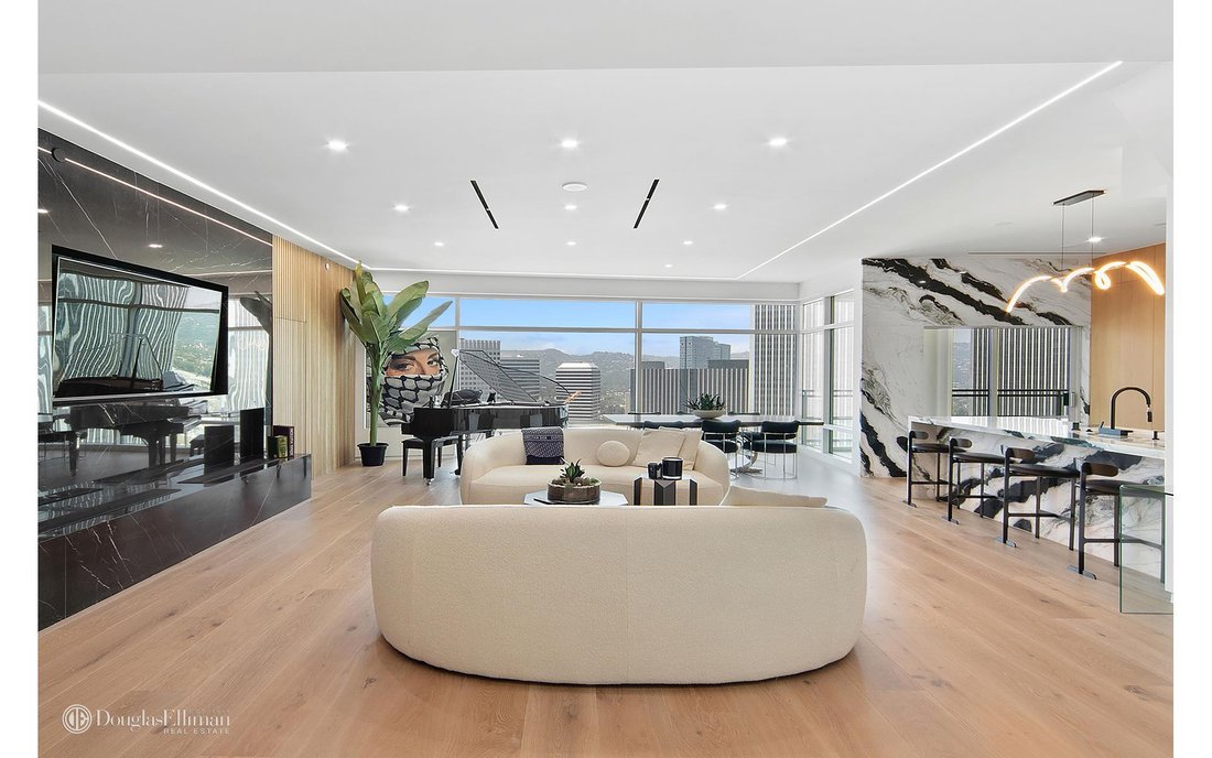 Condo Los Angeles In Los Angeles, California, United States For Sale