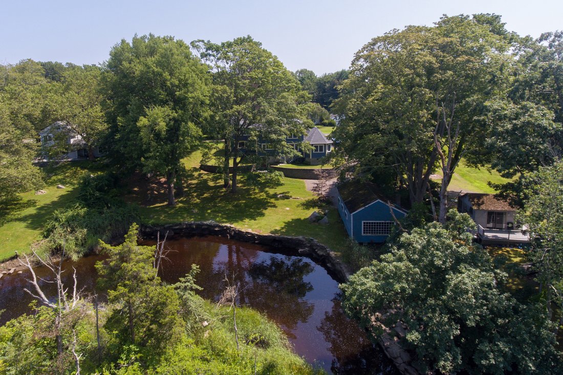114 Neck Road In Killingworth, Connecticut, United States For Sale