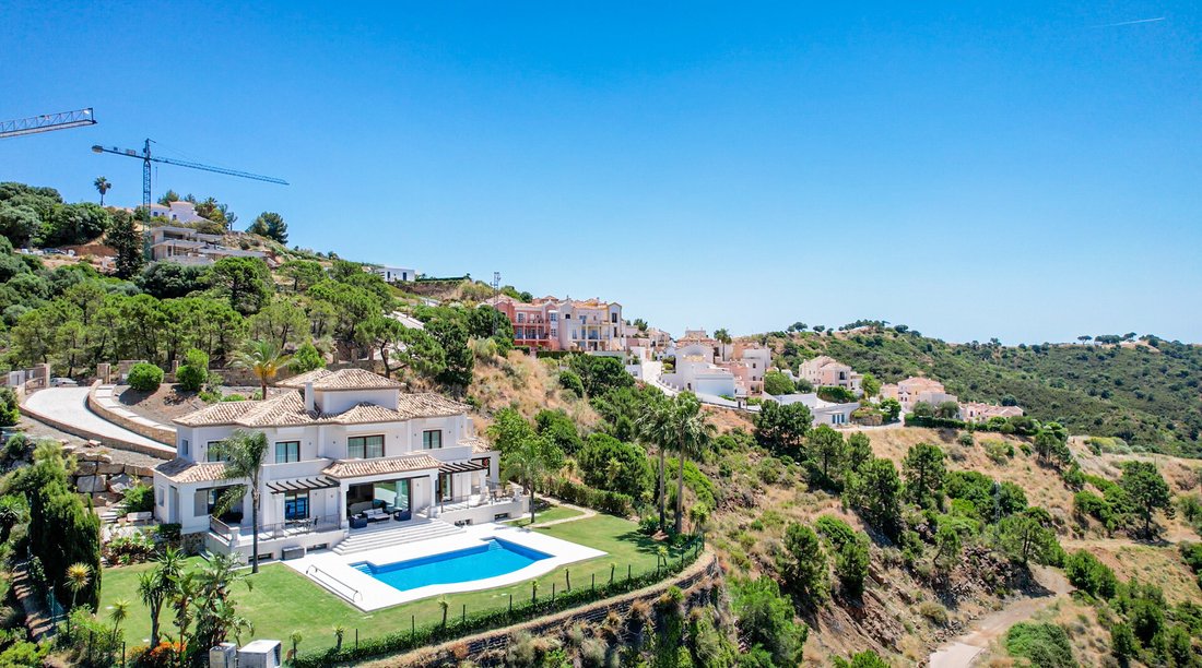 Villa in Benahavis, Andalusia, Spain 5 - 13102778