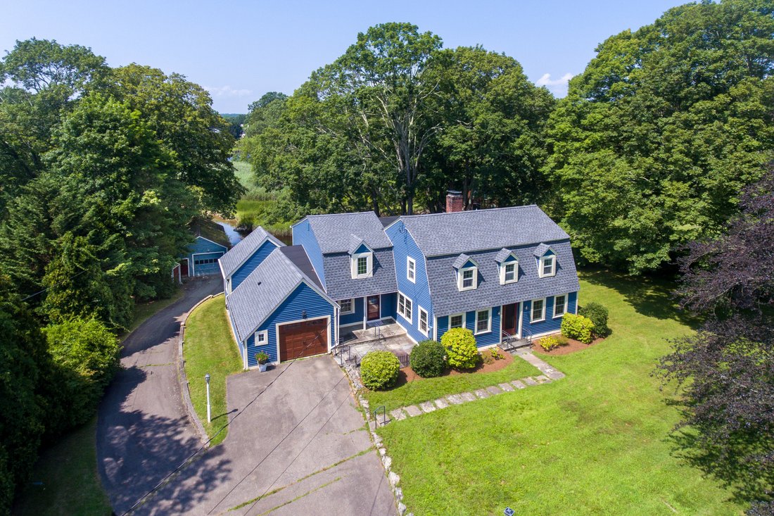 114 Neck Road In Killingworth, Connecticut, United States For Sale