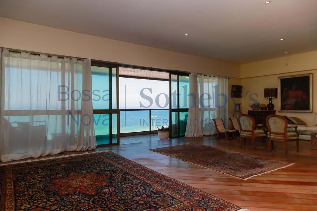 Beachfront Apartment In In Rio De Janeiro, State Of Rio De Janeiro