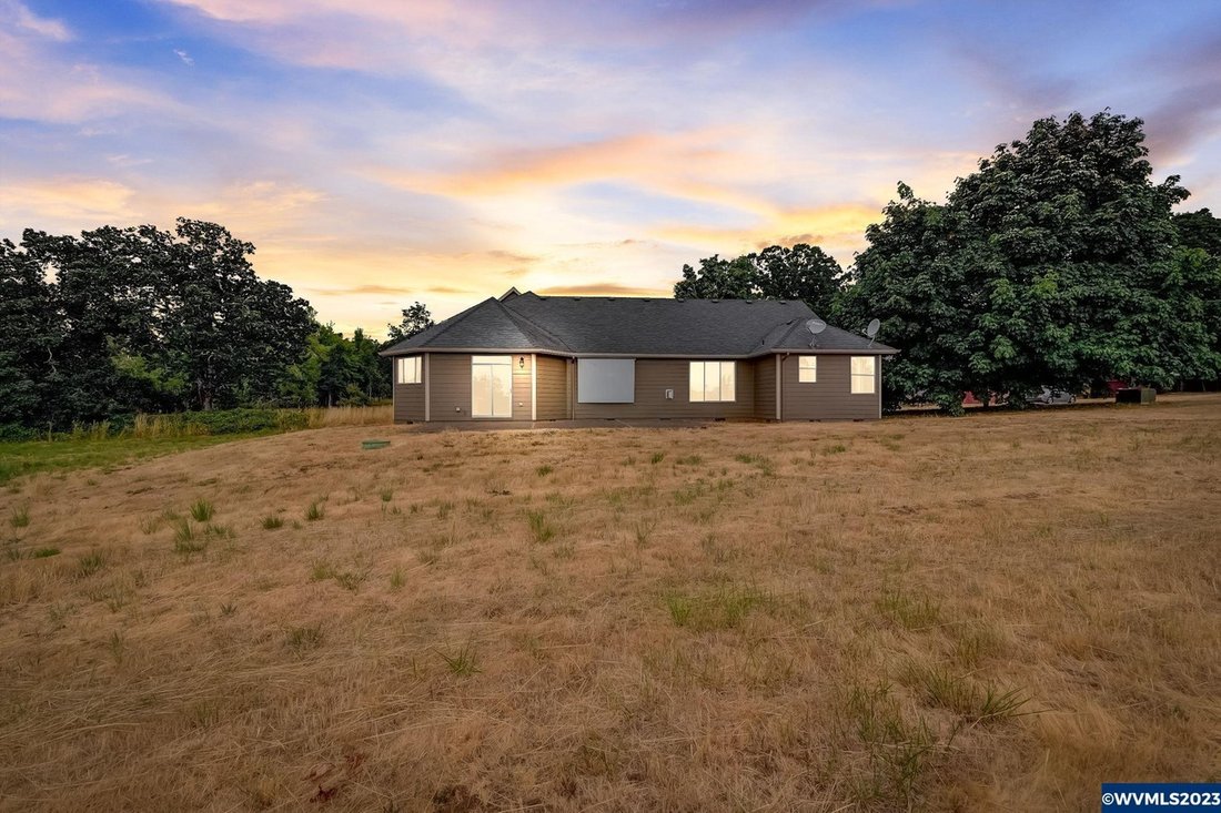 5625 Montgomery Farm Ln Se In Aumsville, Oregon, United States For Sale