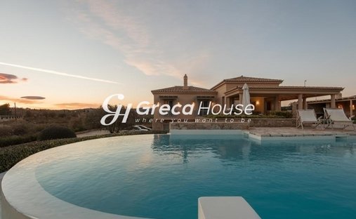 Villa in Koinotita Kranidiou, Kranidi, Greece 1