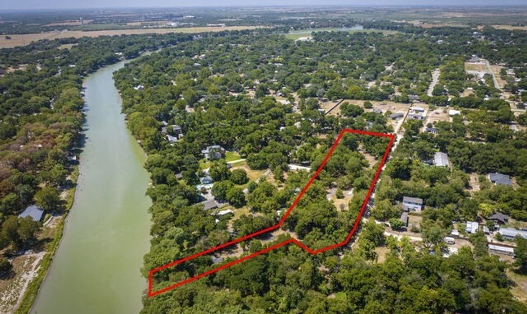 Single Family Detached Mc Queeney In Mc Queeney, Texas, United States