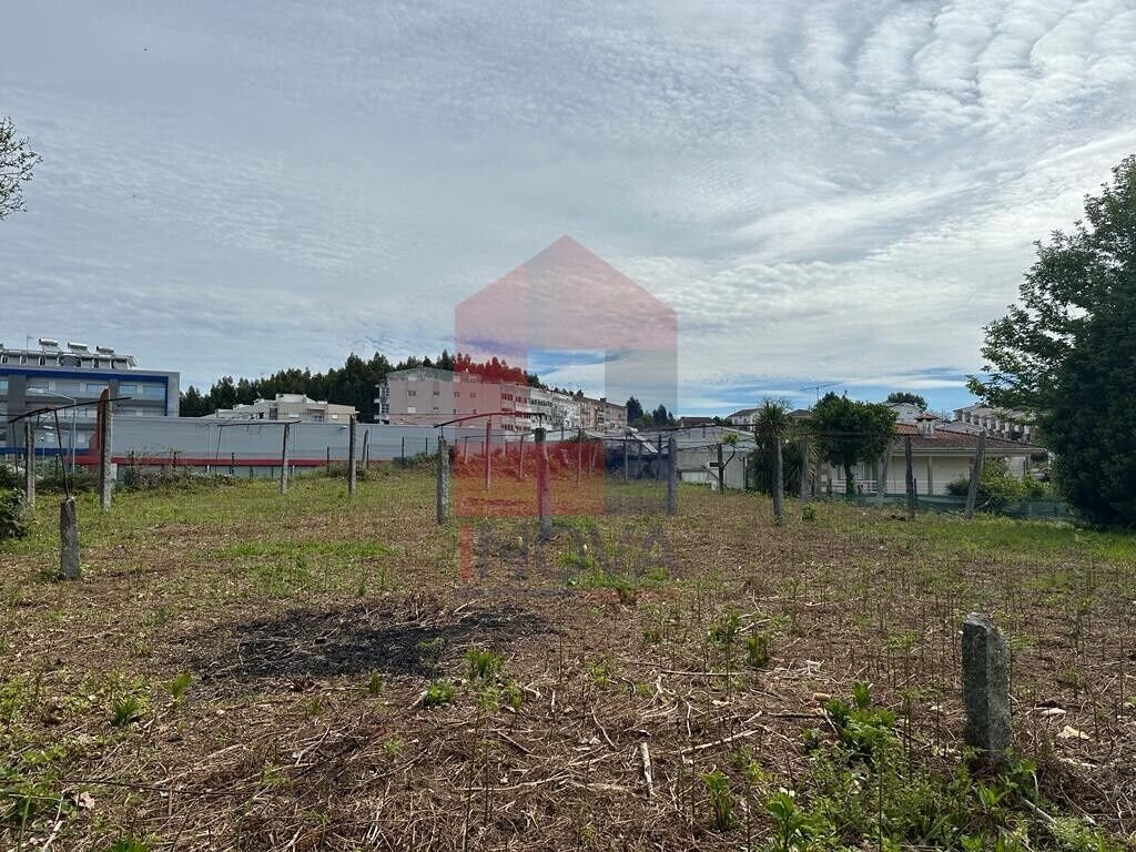Land in Valbom (Sao Pedro), Passo e Valbom (Sao Martinho), Braga, Portugal 1 - 13104590