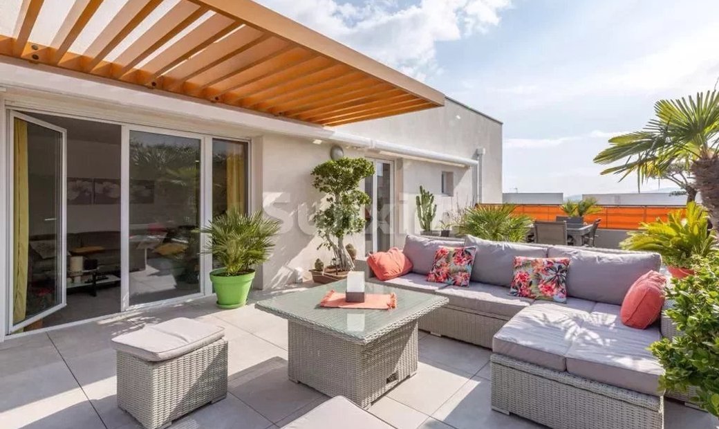 Fréjus Apartment In Fréjus, Provence Alpes Côte D'azur, France For Sale