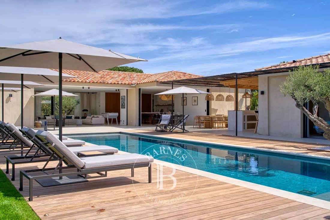 Villa in Saint-Tropez, Provence-Alpes-Côte d'Azur, France 2 - 10799335