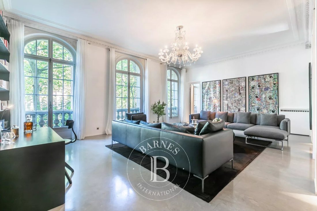 Apartment in Paris, Île-de-France, France 4 - 11975724