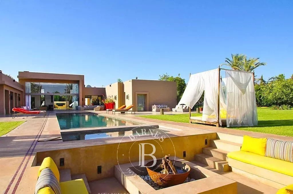 This Is A Luxury 5 Bedroom Villa For Sale In In Menara, Marrakesh Safi