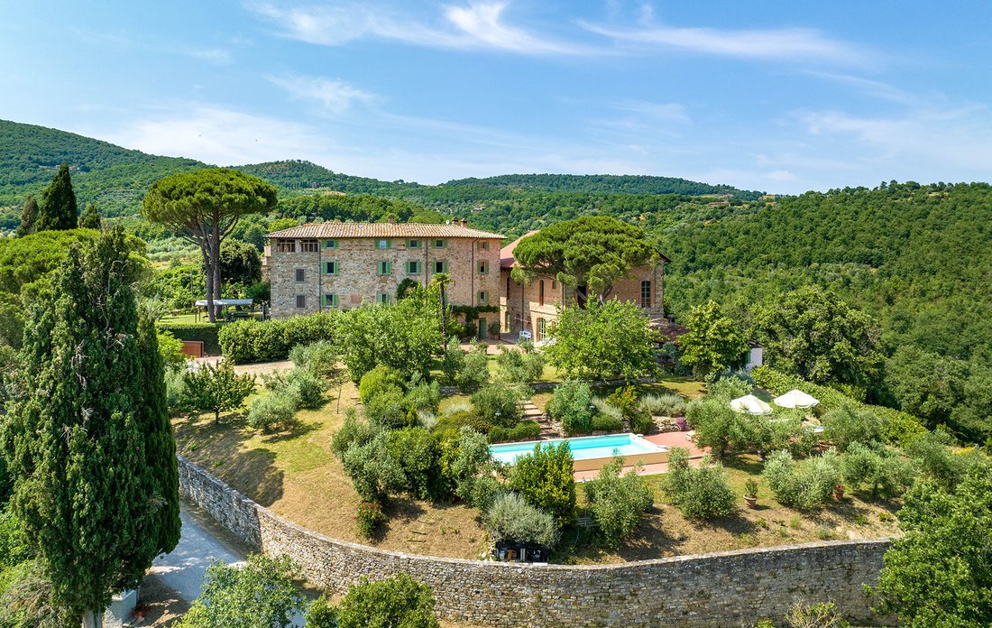 Villa in Center, Cortona, Tuscany 1 - 13106423