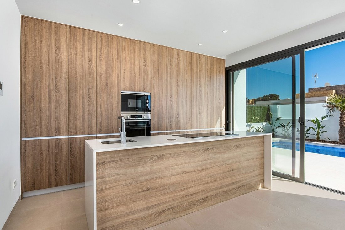 Villa in Los Alcazares, Región de Murcia, Spain 5 - 13109083