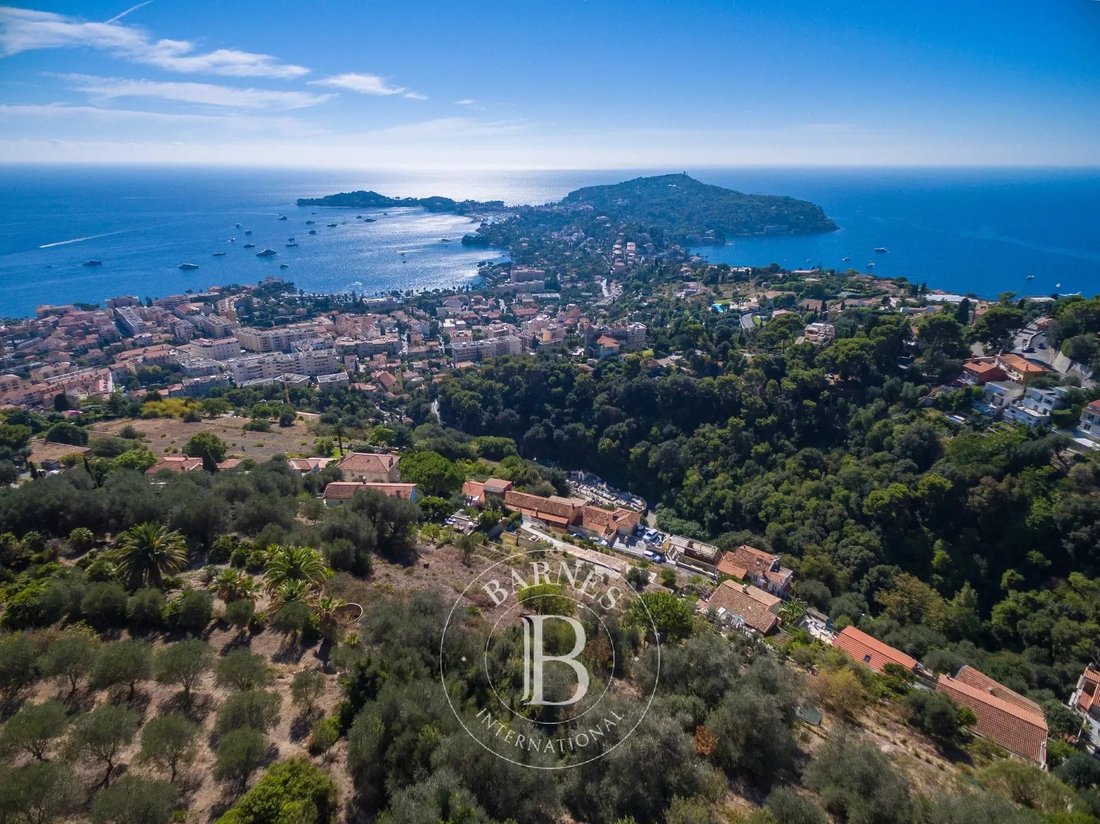House in Villefranche-sur-Mer, Provence-Alpes-Côte d'Azur, France 2 - 12933415