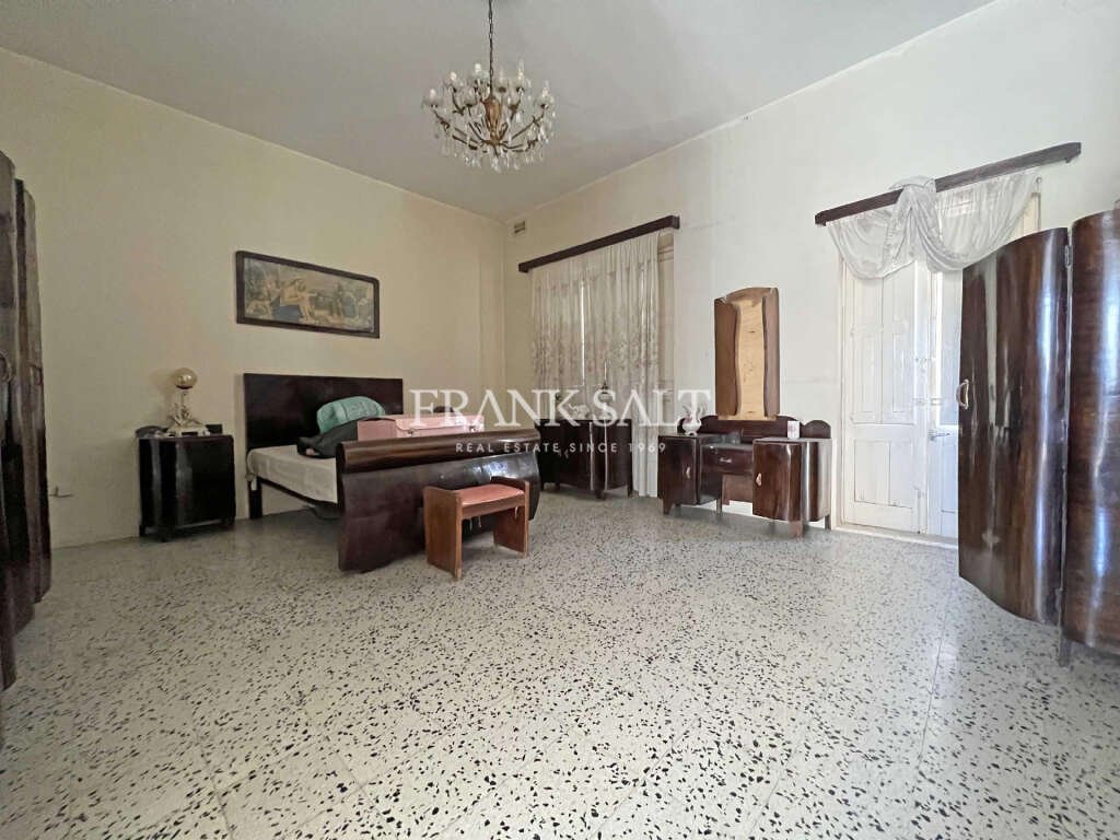 Zebbug, Unconverted House Of Character In Haz Zebbug, Malta For Sale