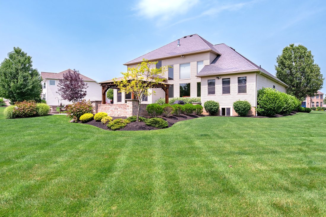 Custom Built Luxury At The Reserve At Walden In Hinckley, Ohio, United