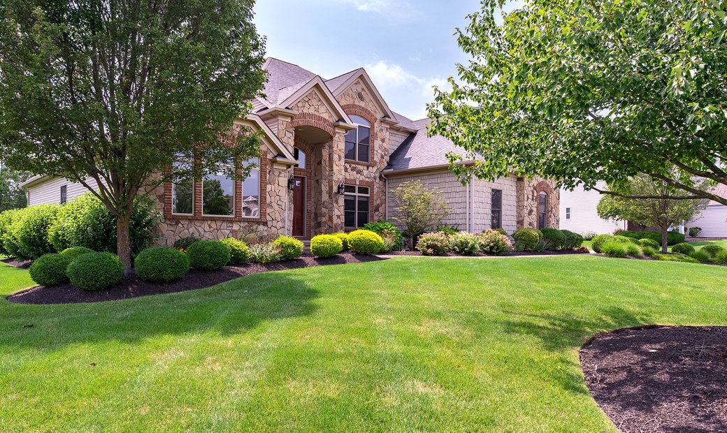 Custom Built Luxury At The Reserve At Walden In Hinckley, Ohio, United