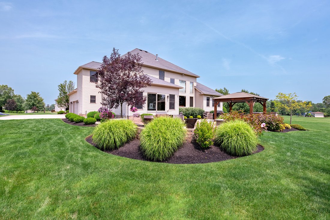 Custom Built Luxury At The Reserve At Walden In Hinckley, Ohio, United