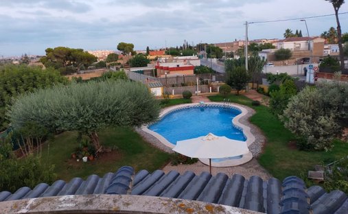 Chalet in Villarreal, Valencian Community, Spain 1
