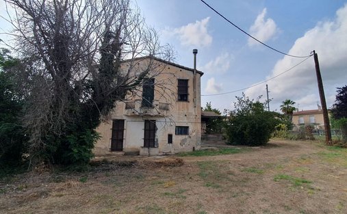 Landhaus in Argentona, Katalonien, Spanien 1