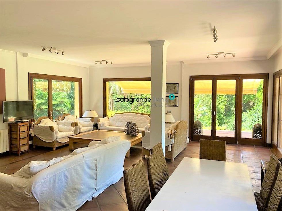 Villa in Sotogrande, San Roque, Andalusia 3 - 13108826
