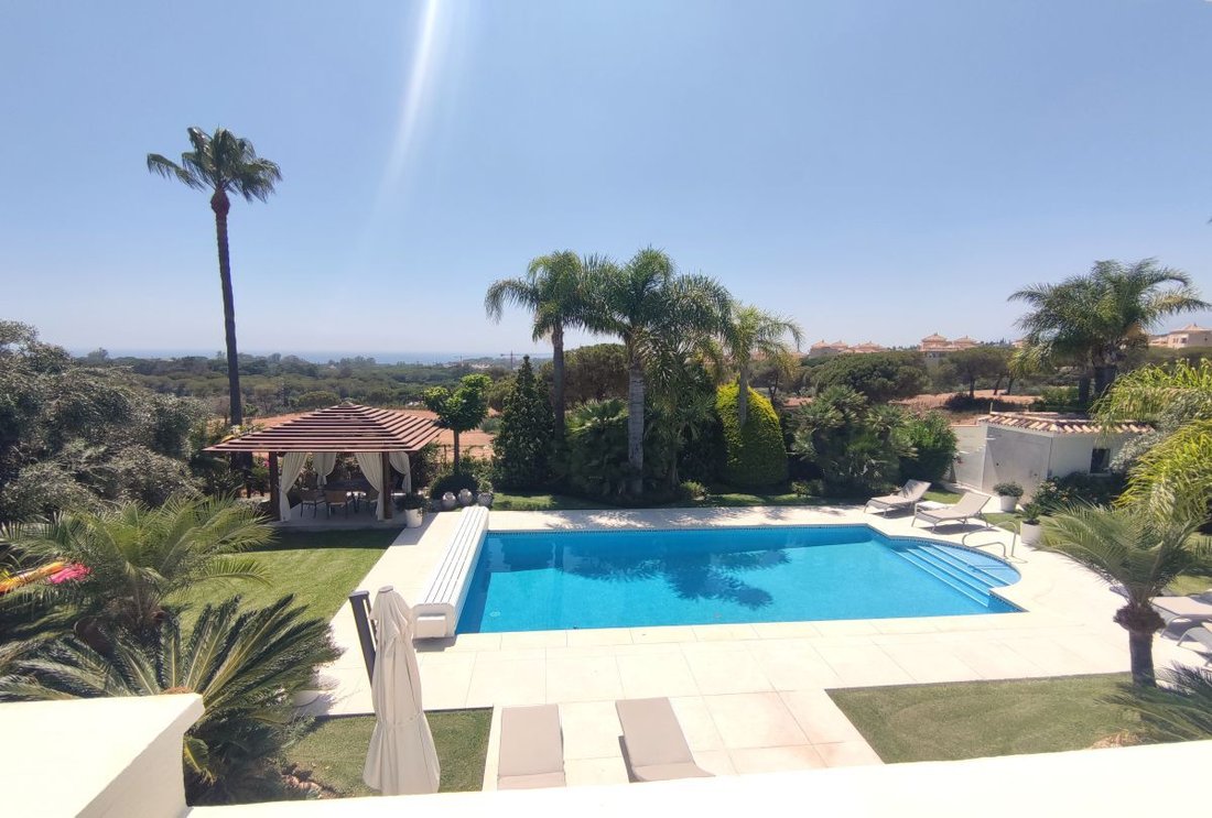 Villa en Elviria-Cabopino, Marbella, España 2 - 12837074