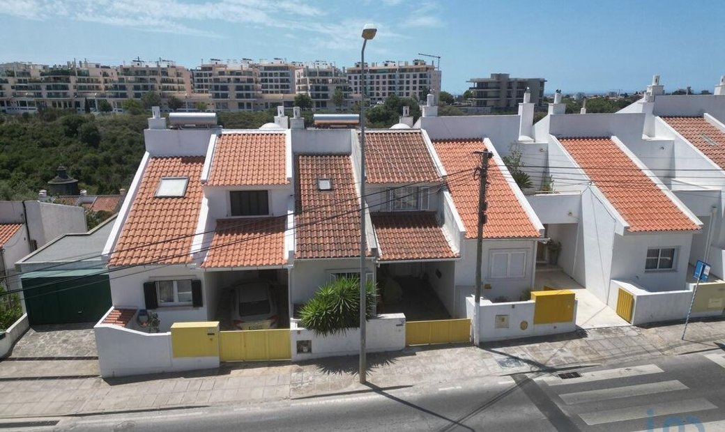 Oeiras Town House In Oeiras, Lisbon, Portugal For Sale (13110958)