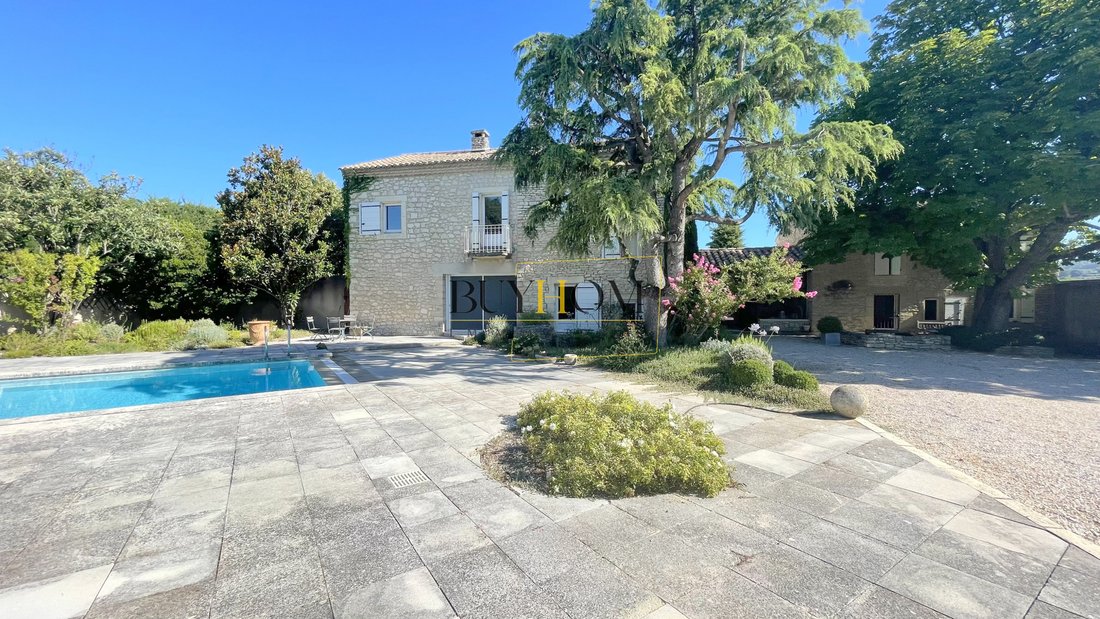 Le Rêve Provençal: A 1700s Mas Where Time Stands Still