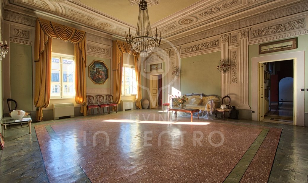 Apartment 4 Bedrooms On Sale Lucca (Lu) , Centro In Lucca, Tuscany