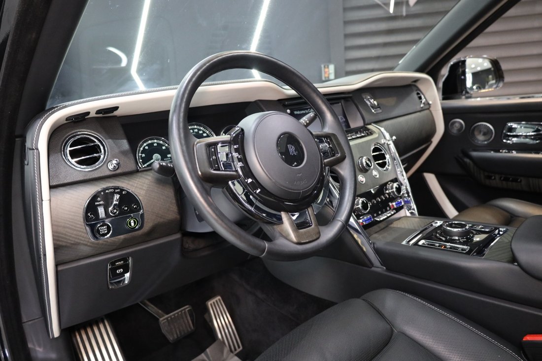 Suv in Dubai, Dubai, United Arab Emirates 5 - 13111552