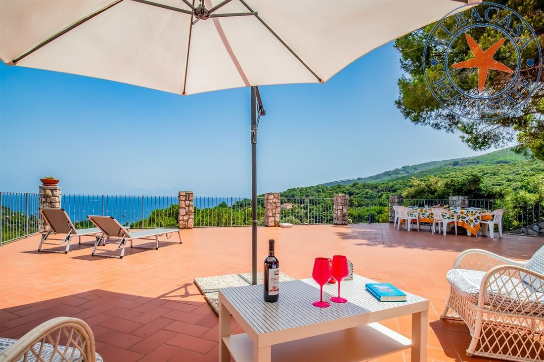 Villa in Capoliveri, Tuscany, Italy 4 - 12448203