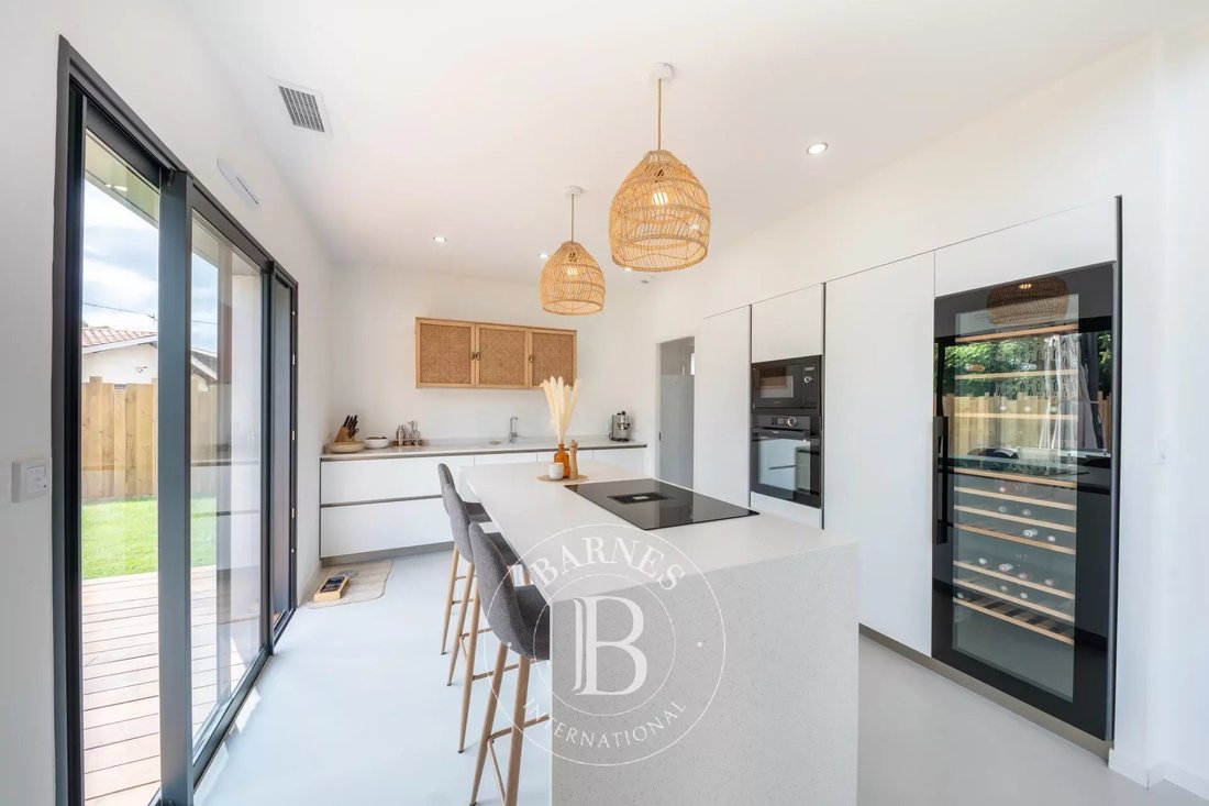 170 Sqm Contemporary House Garden In Bordeaux, Nouvelle Aquitaine