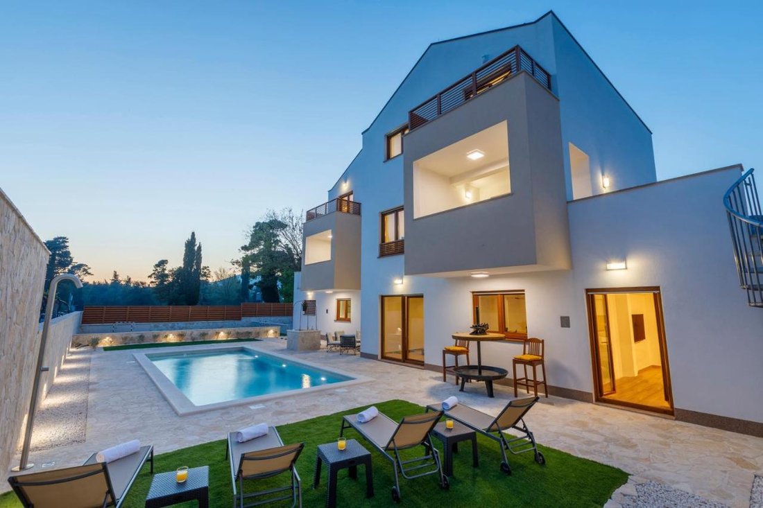 House in Kastel Sucurac, Split-Dalmatia County, Croatia 1 - 13112831