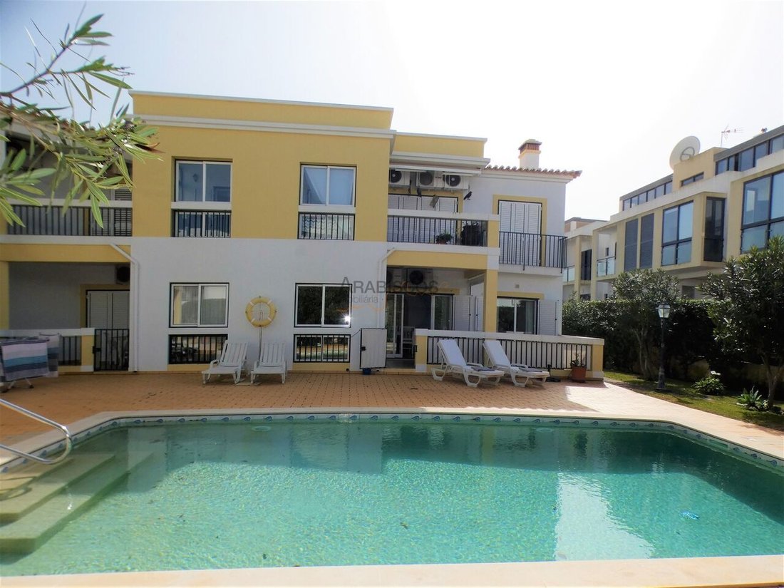 2 Bedroom Apartment Garage Pool Alvor In Alvor, Algarve, Portugal For