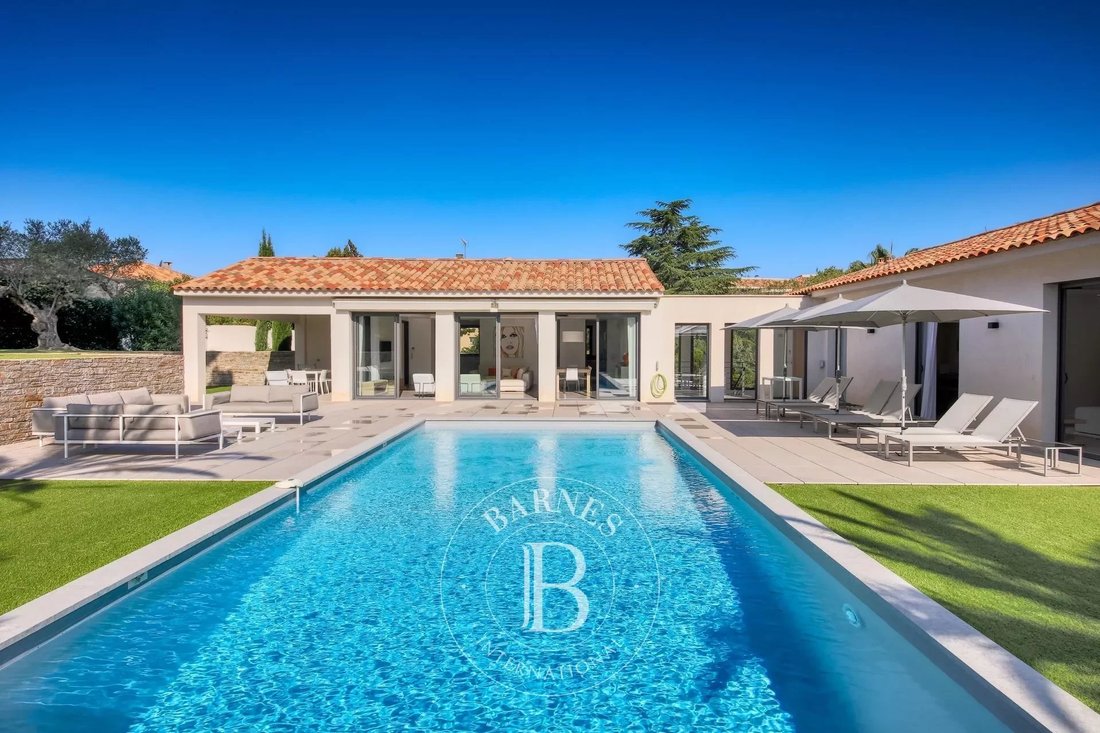 Villa in Saint-Tropez, Provence-Alpes-Côte d'Azur, France 4 - 10513640