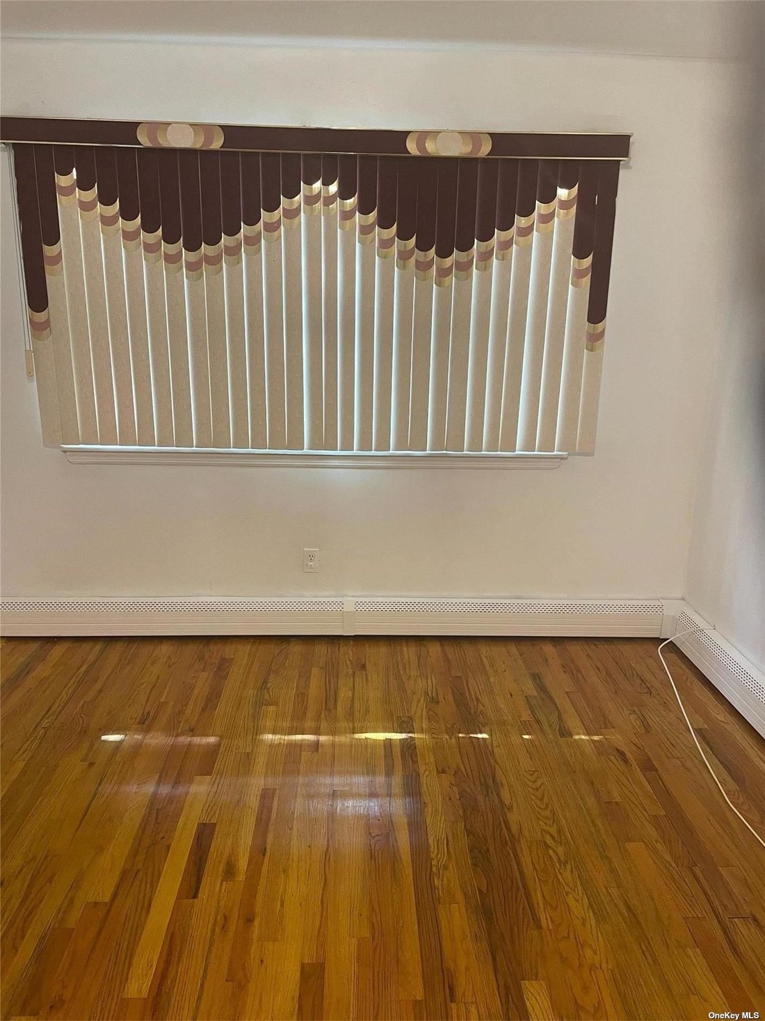 6 Bedrooms Multi Family Home In Elmont, New York, United States For