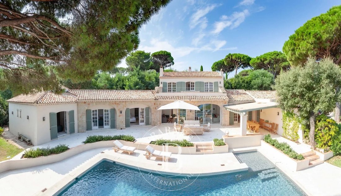 Villa in Saint-Tropez, Provence-Alpes-Côte d'Azur, France 2 - 10513641