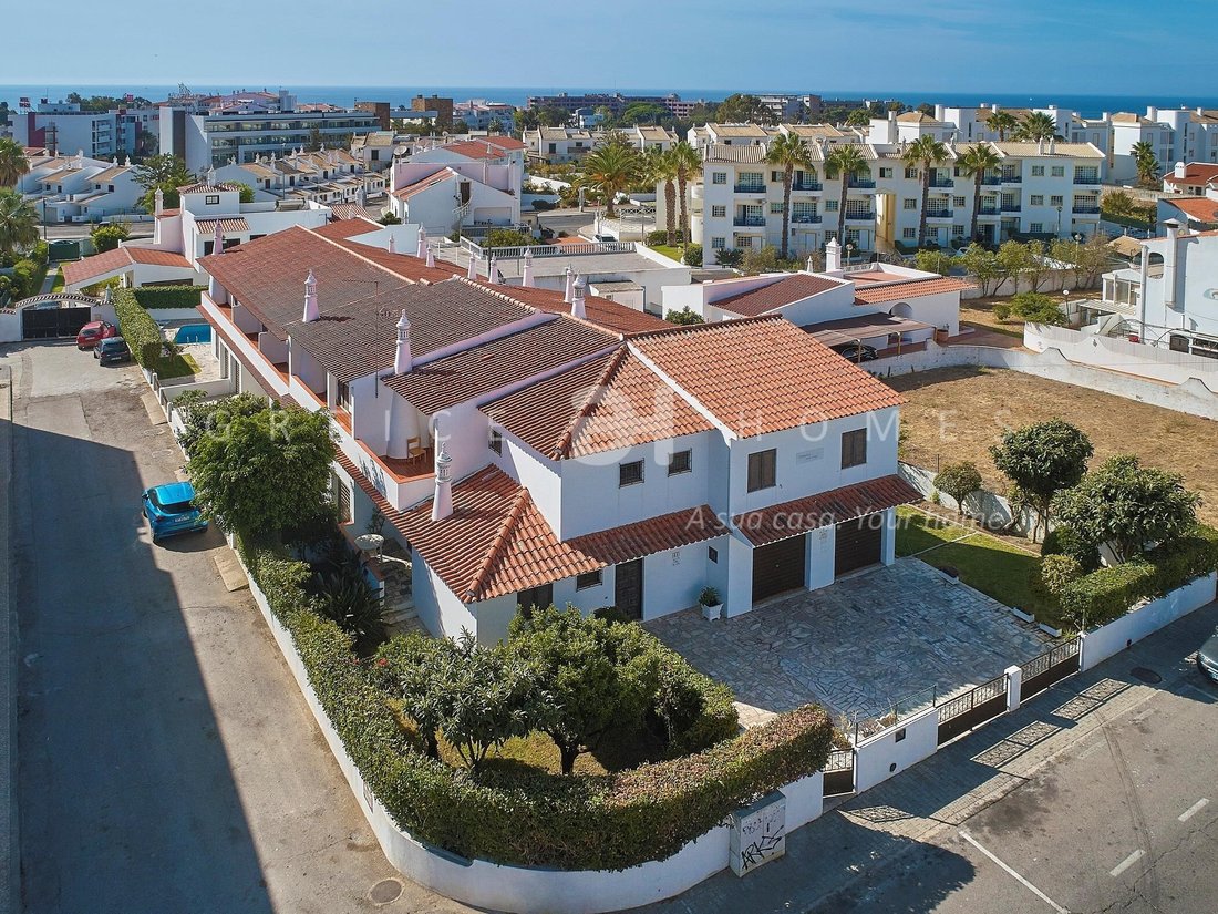 Villa in Olhos de Agua, Algarve, Portugal 1 - 13112152