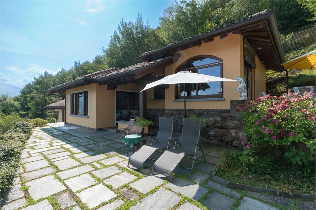 Villa Croce In Menaggio, Lombardy, Italy For Sale (13113367)