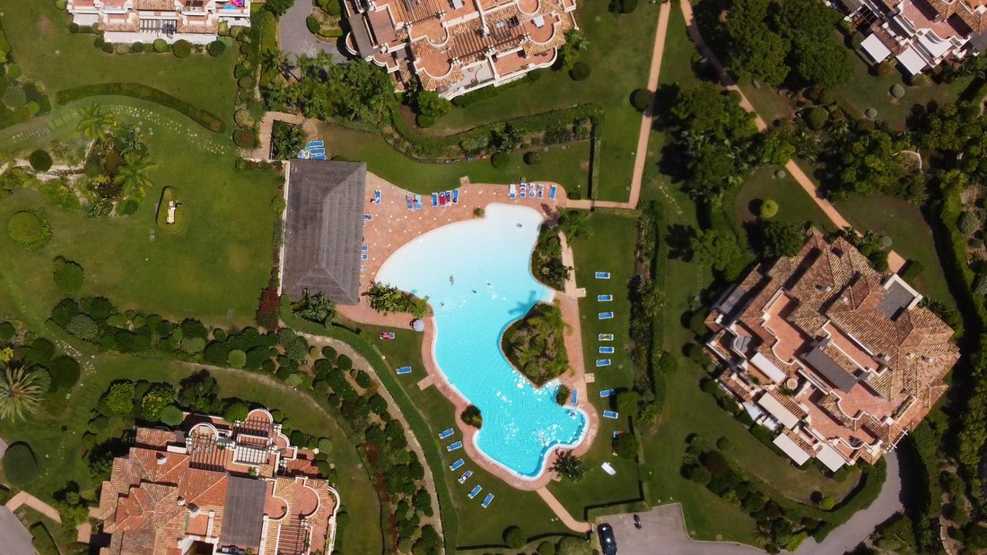 Penthouse in Benahavis, Andalusia, Spain 4 - 13114444