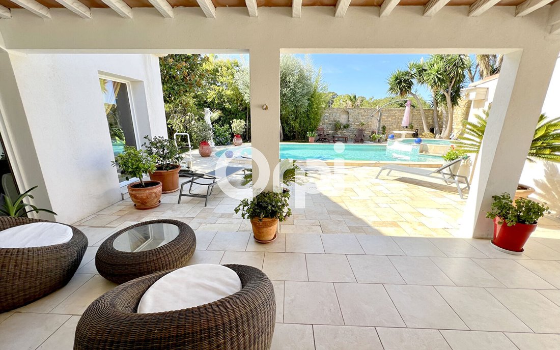 House in Beaucours-La Gorguette-La Morvenede, Sanary-sur-Mer, France 1 - 13114931