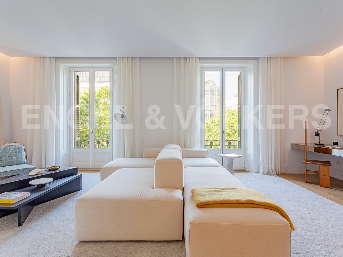 Flat In Renovated Building On Paseo De Gracia In Barcelona, Spain For