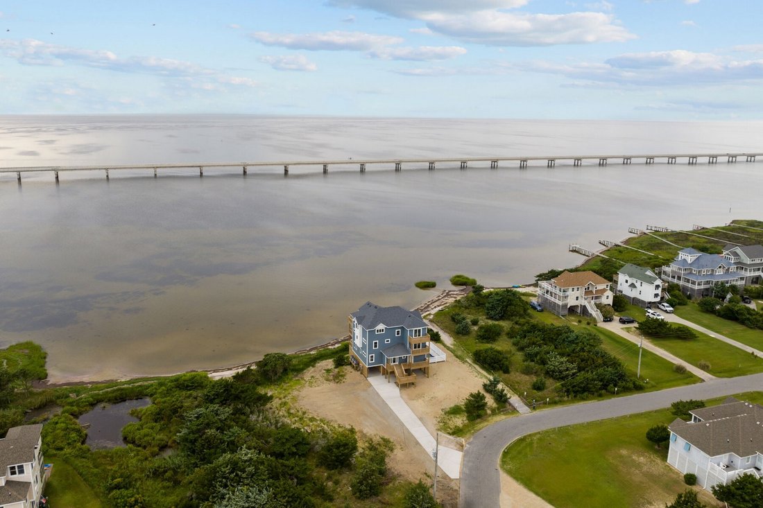 8 Beds Pool Soundfront! In Waves, North Carolina, United States For