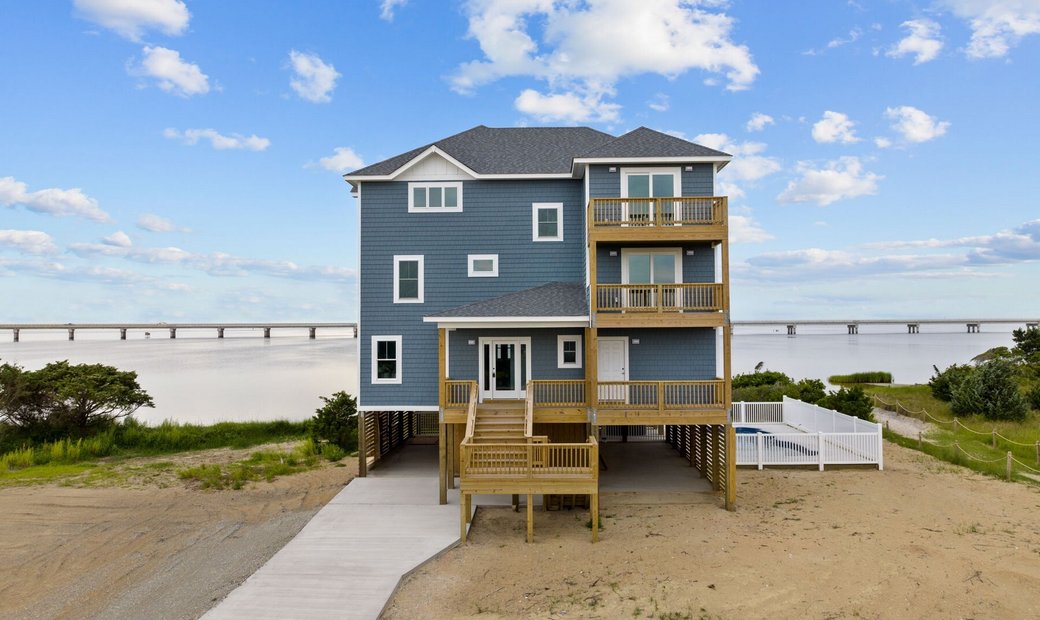 8 Beds Pool Soundfront! In Waves, North Carolina, United States For