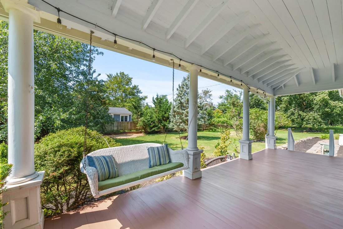 5 Bedrooms Single Family Detached In Montgomery, New Jersey, United