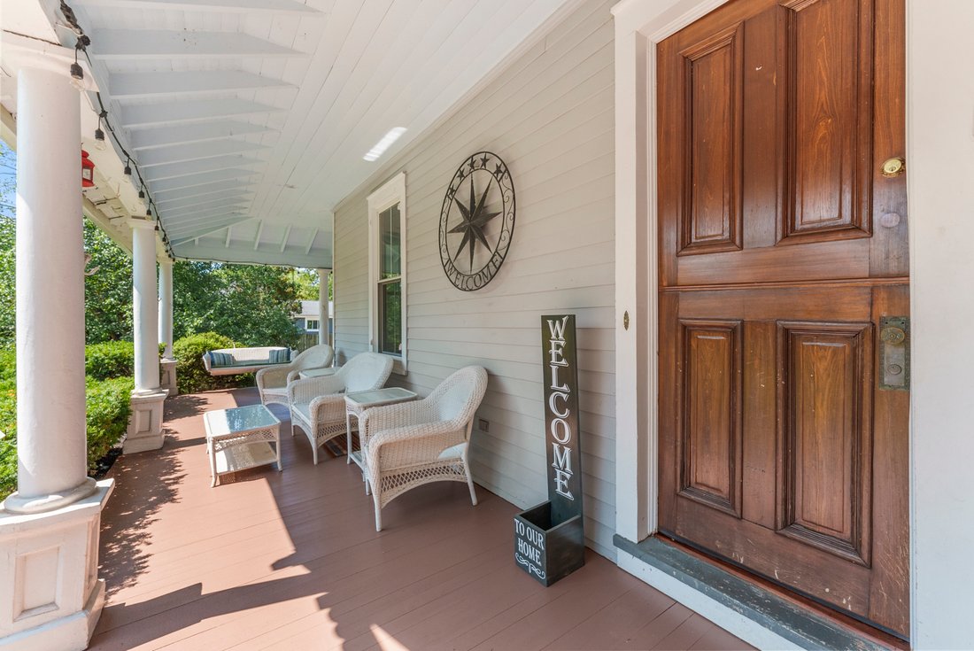 5 Bedrooms Single Family Detached In Montgomery, New Jersey, United