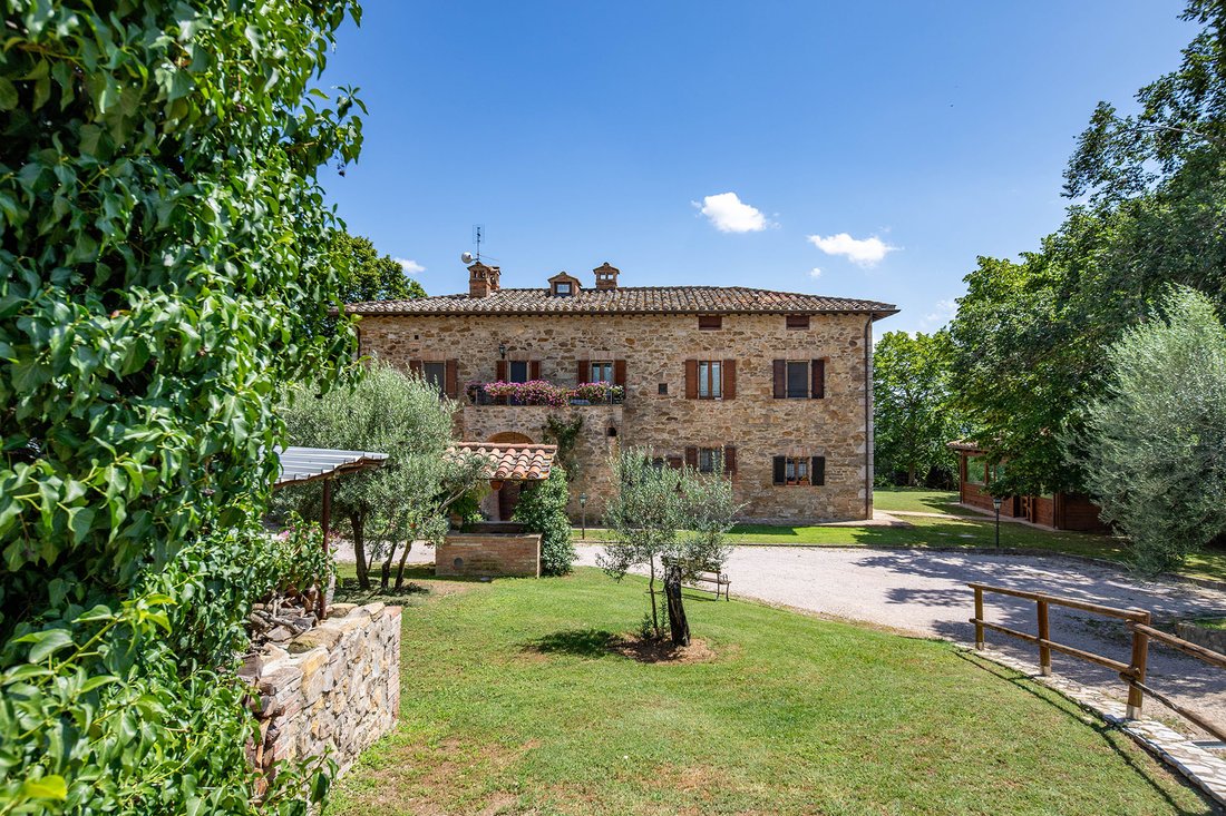 Premium Farmhouse With Privileged Panoramic View And In Corciano ...